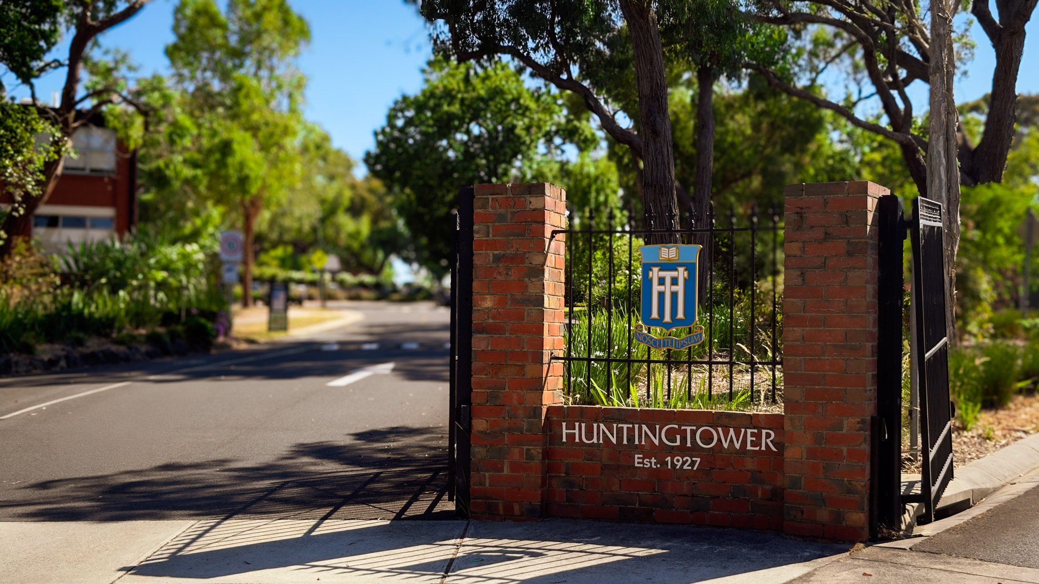 Tour Huntingtower School