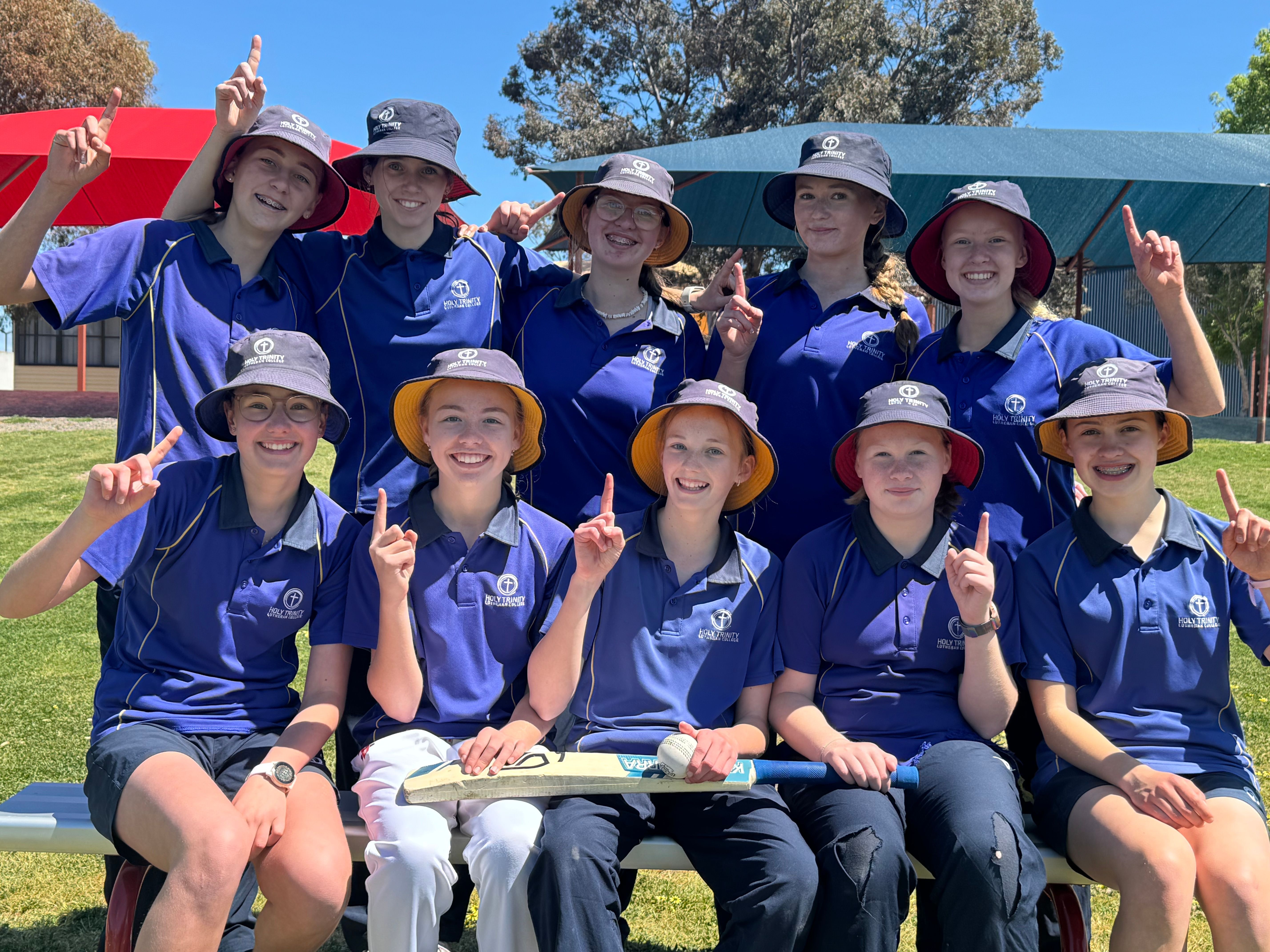 Yr8 Girls Black Ranges Cricket