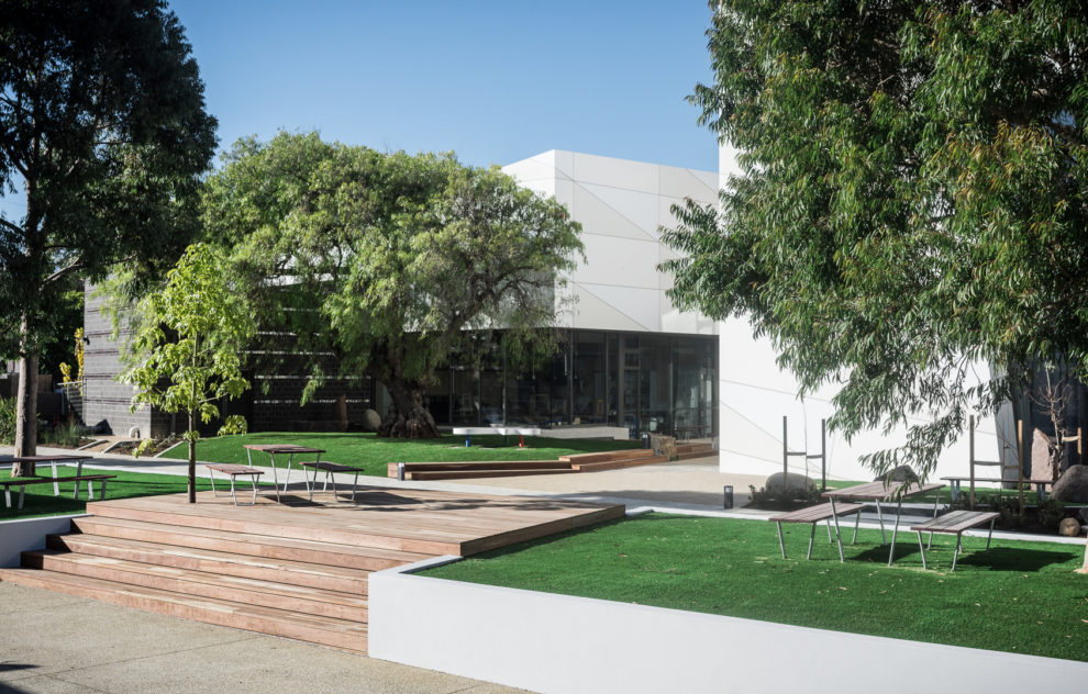 Outdoor Study Courtyard