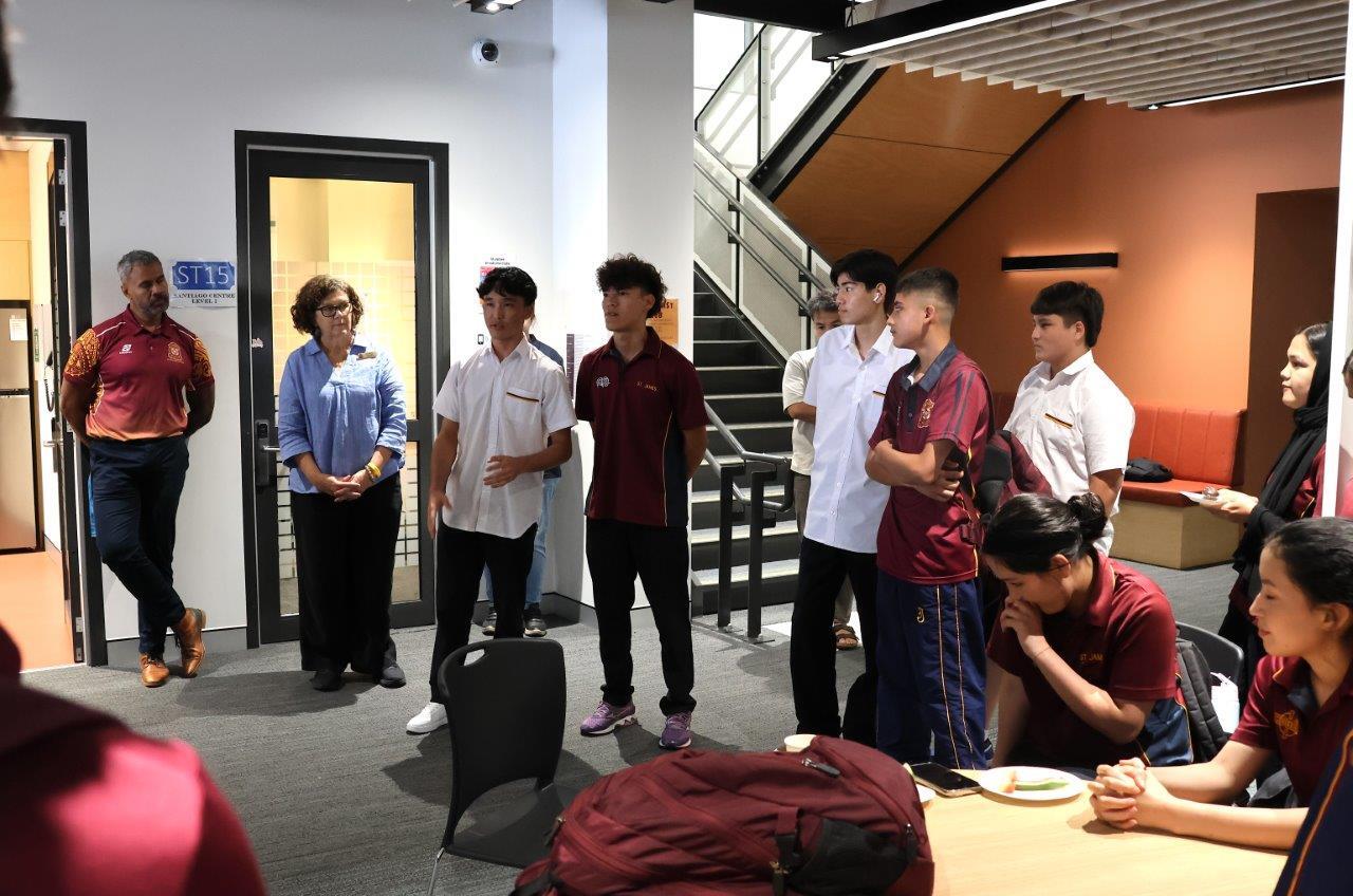 New Refugee Students Welcome Pic 1