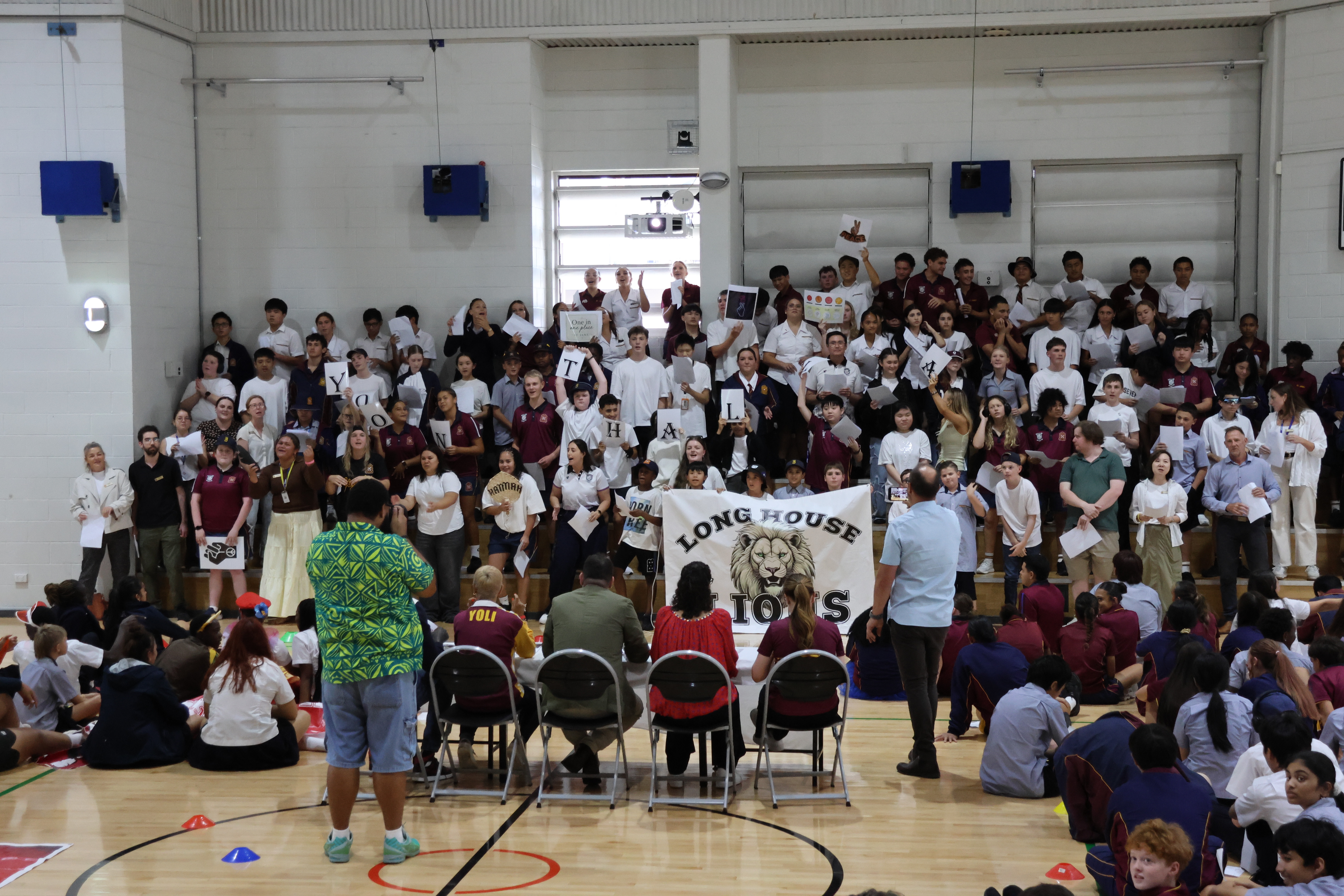 House Choir - Pic 4