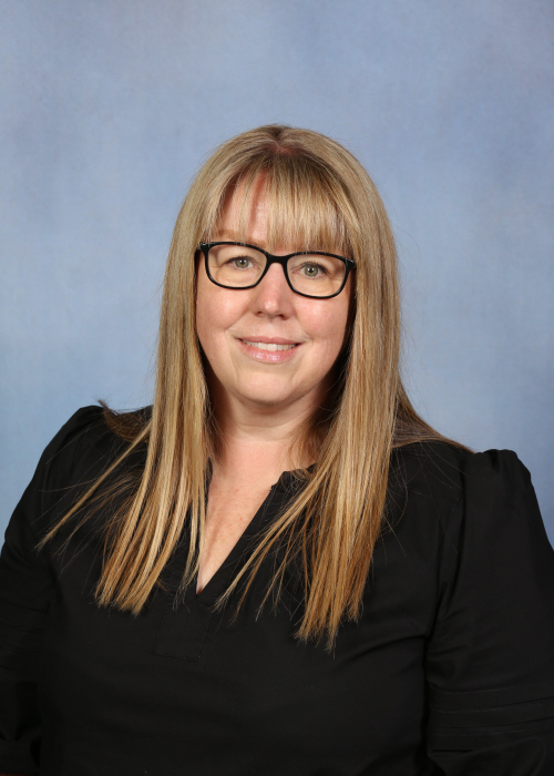 Ms Kate Hinds