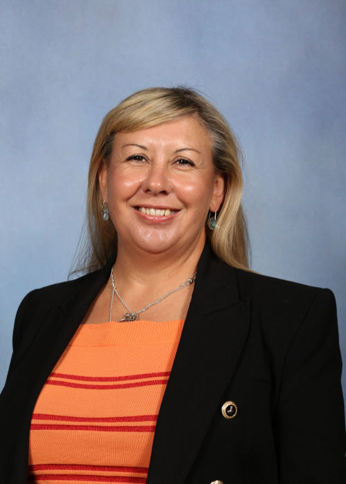 Mrs Rachael Holloway