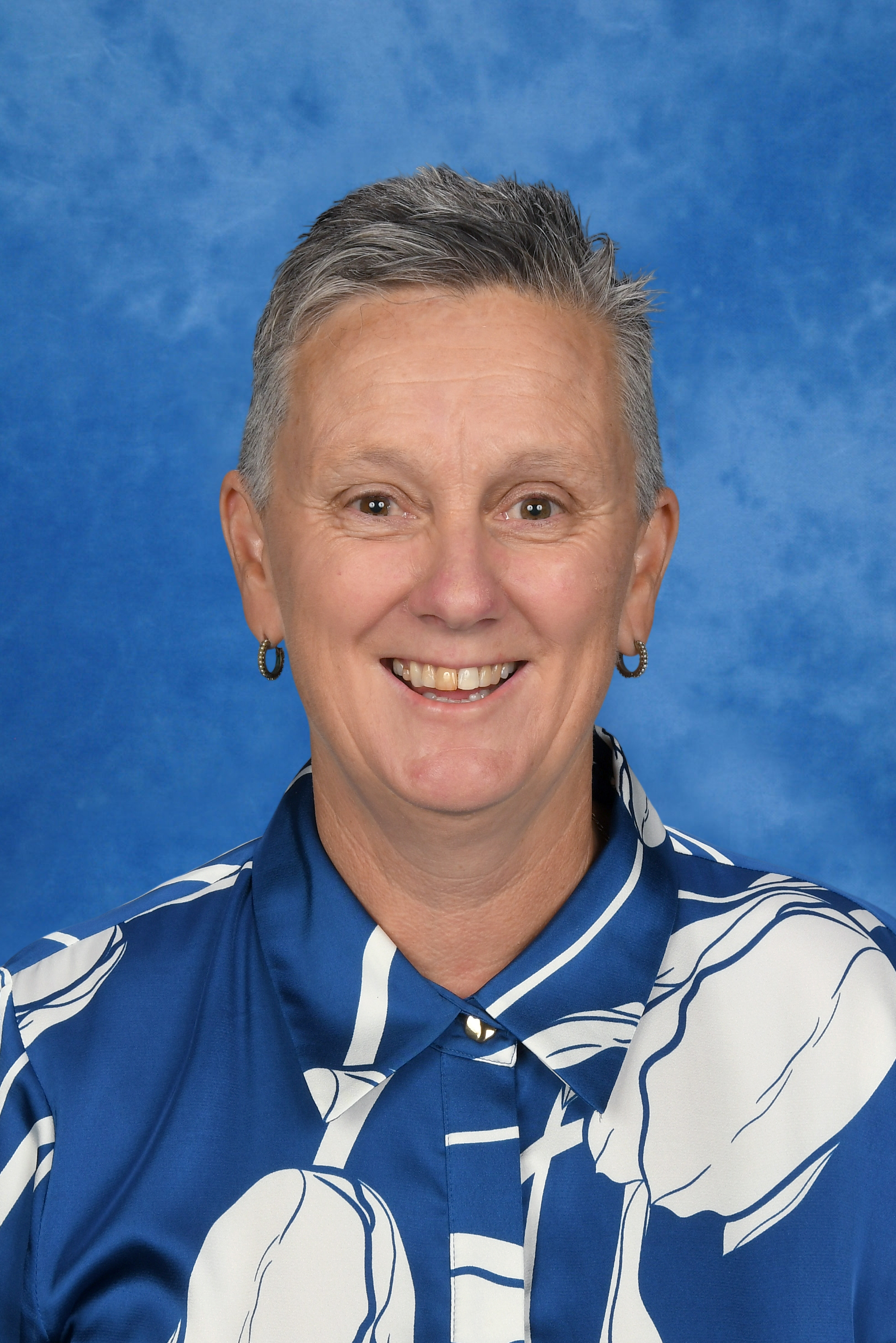 Mrs Liz Illingworth