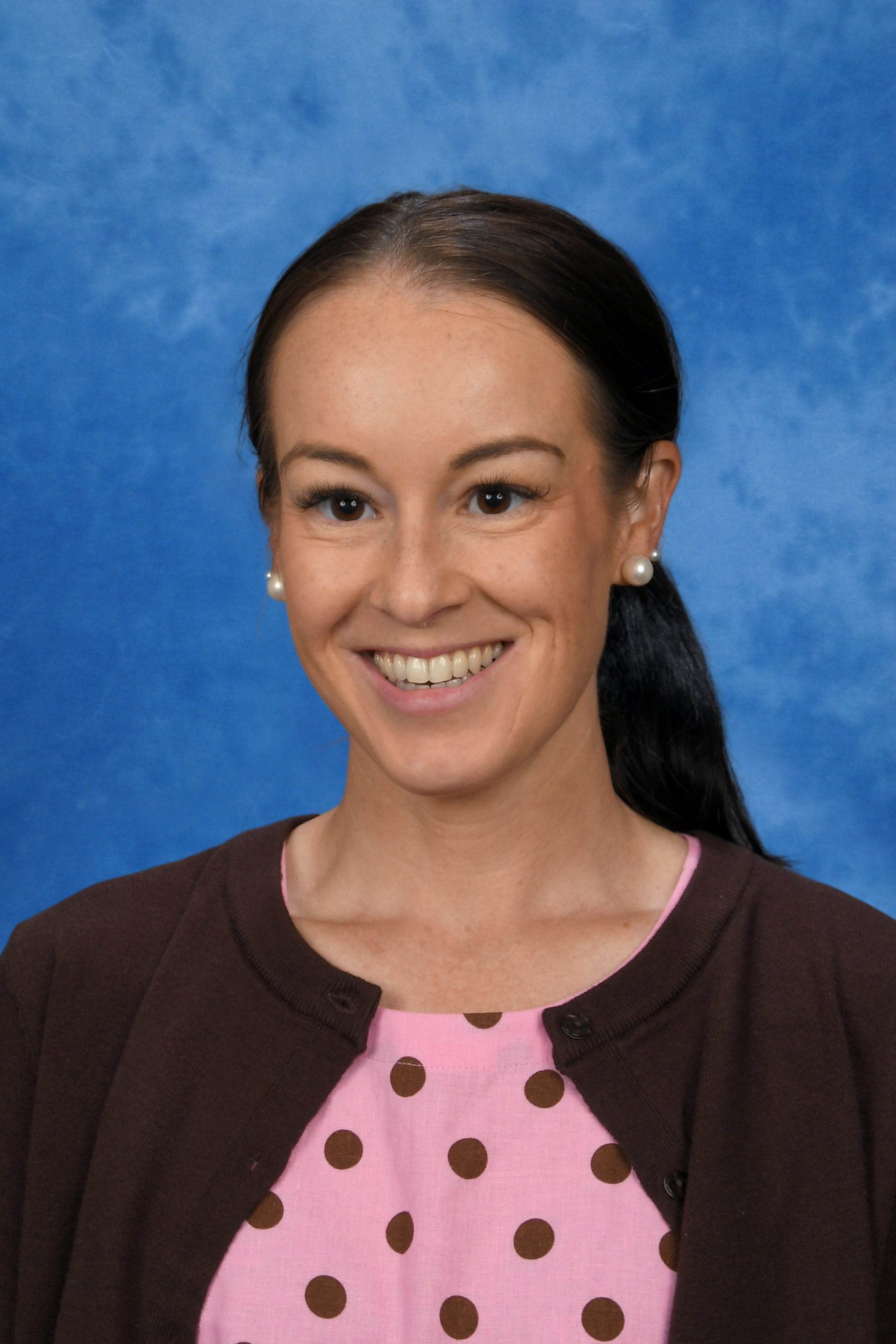 Mrs Nicole Laskey